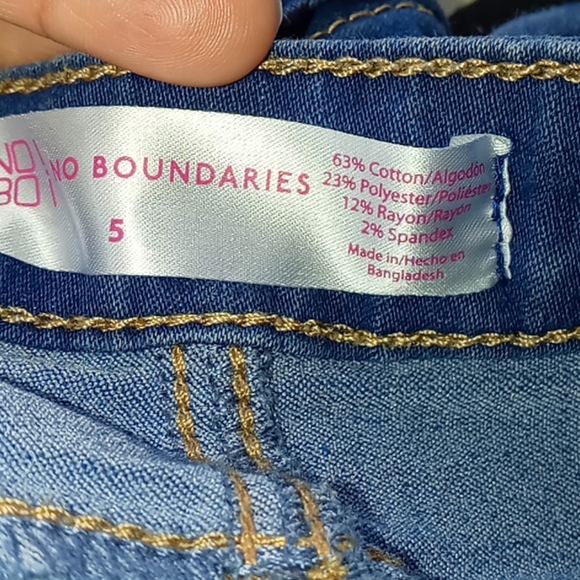 Womens shorts junior size 5 no boundaries - Picture 3 of 3
